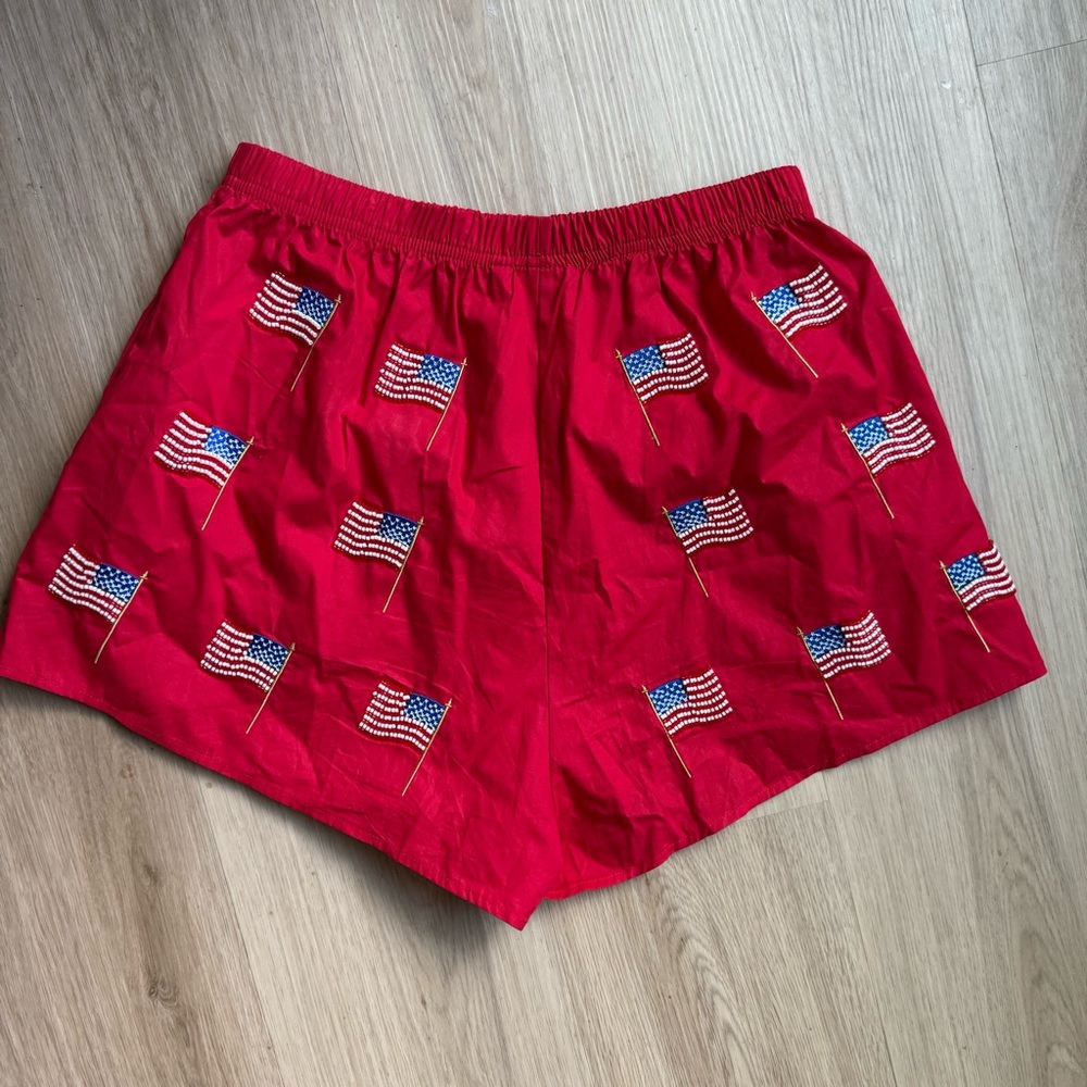 QUEEN OF SPARKLES beaded American flag short Sz S Red Cotton Poplin - Picture 3 of 4
